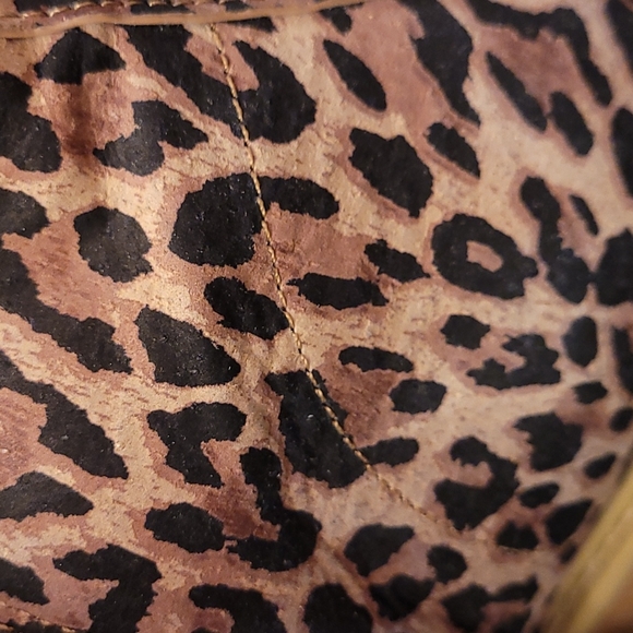 NWOB GENTLE SOULS leopard shearling boots - Picture 10 of 11